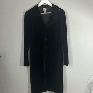 Vintage f.l. Malik Valer velvet lace, print, black jacket size medium.